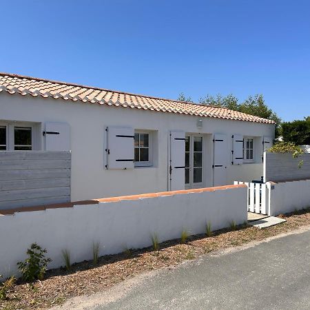 Petite Maison Au Calme, Dans Une Impasse L'Epine  Luaran gambar